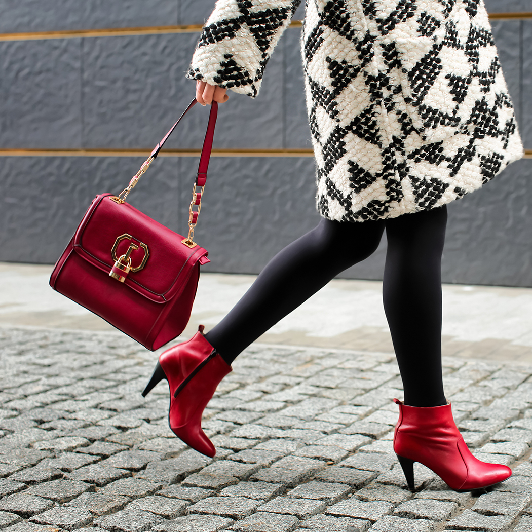 Modne botki na jesień-zimę 2020/2021. 6 modeli, które okrzyknięto must-have’ami tego sezonu!